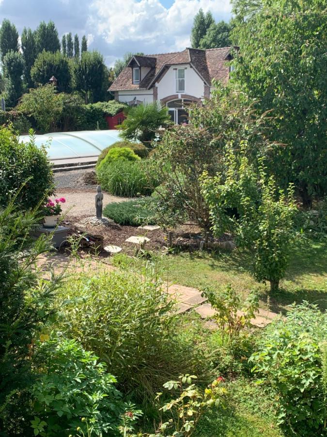 Yinloft Apartamento Sainte-Gemme-Moronval Exterior foto